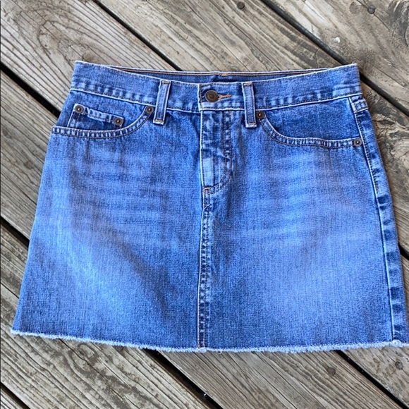 American Eagle Outfitters Dresses & Skirts - American eagle Jean skirt size 0